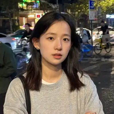 董伟